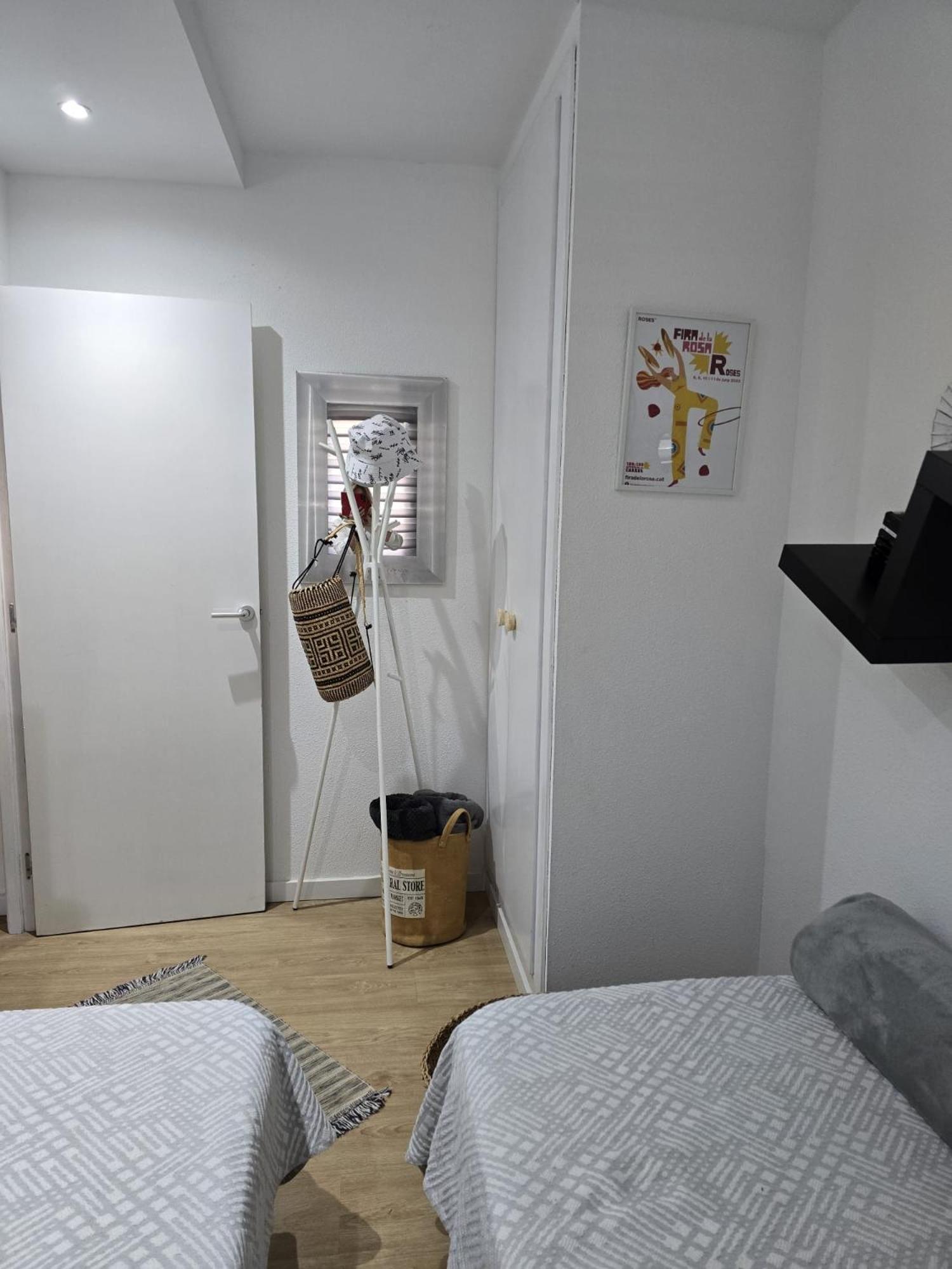 Superbe Appartement Avec Solarium Et Piscine Communautaire Roses Exteriér fotografie