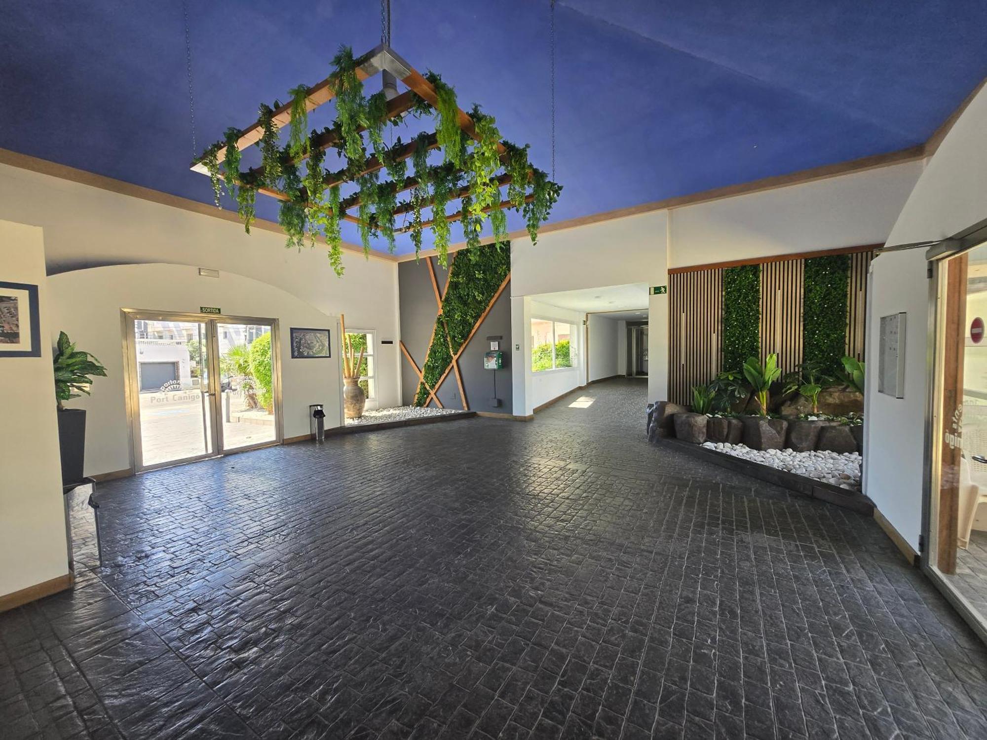 Superbe Appartement Avec Solarium Et Piscine Communautaire Roses Exteriér fotografie